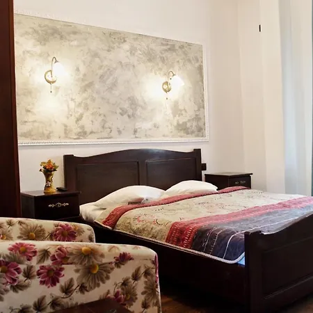 Πανσιόν Pensiunea Casa Rica 3*