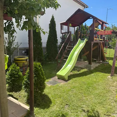 Pensiunea Casa Rica